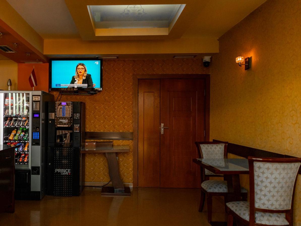 Boutique Hotel Igmas, Prishtina Pristina Esterno foto